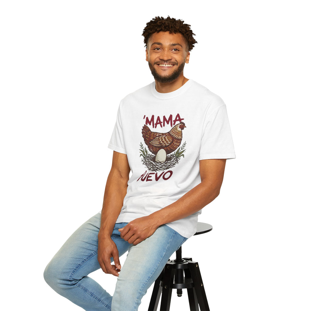 VINTAGE "Mama Huevo" Hen & Egg Graphic Tee